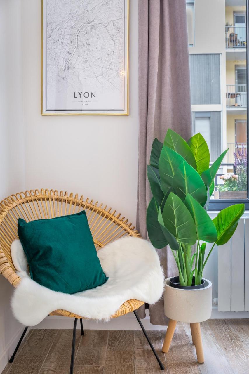 Les Cocons Emeraude Et Fleuri リヨン エクステリア 写真